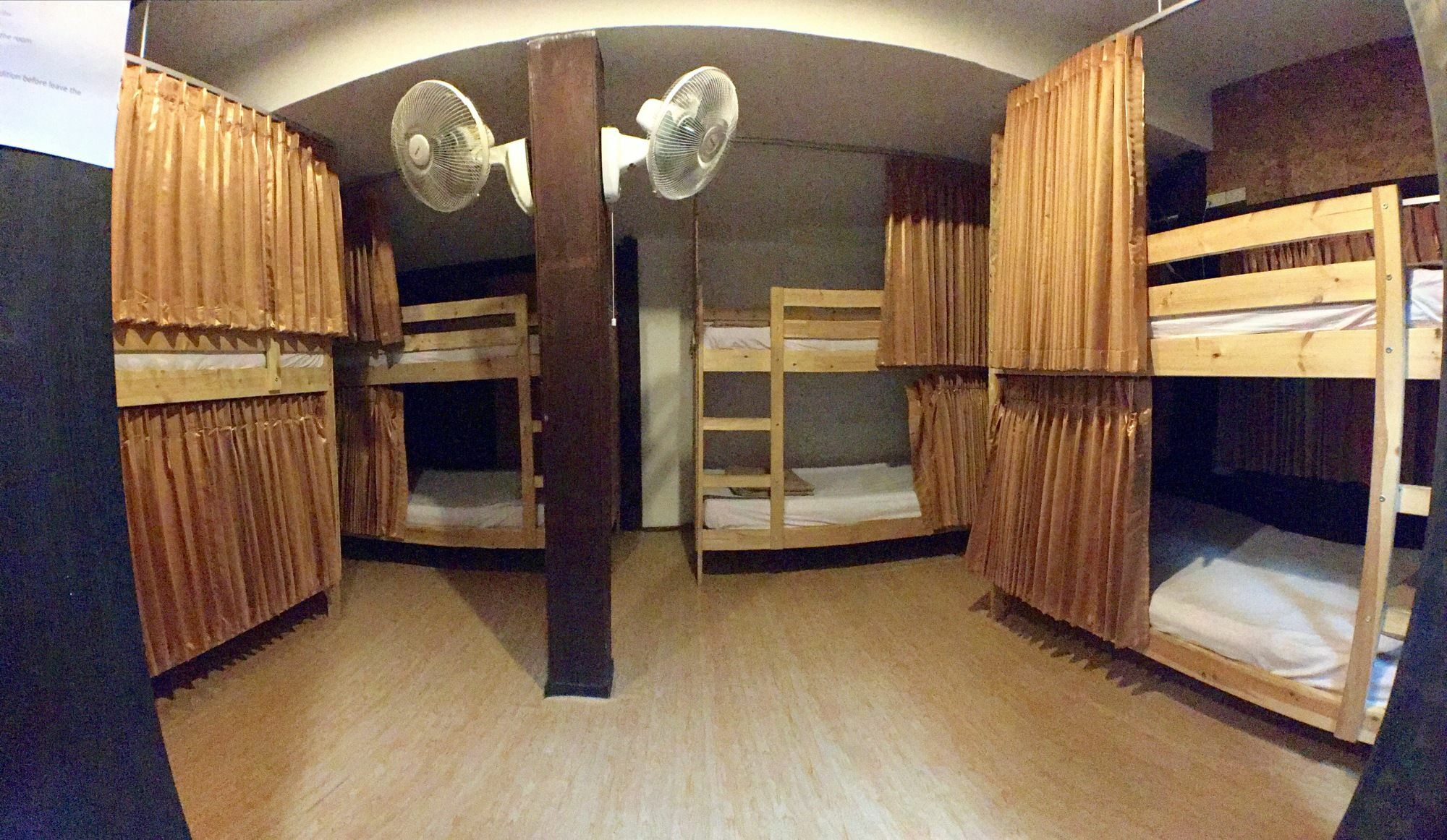 Jao Hostel & Cafe Chiang Mai Dış mekan fotoğraf